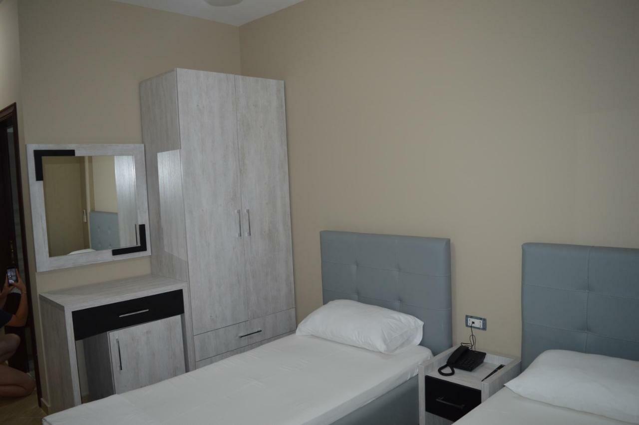 Hotel Marika Golem  Kültér fotó